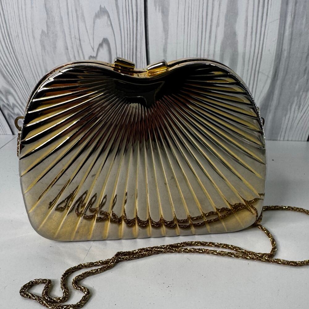 Vintage Lauren Alexandra 1980s  Gold Clamshell Purse Italy with Chain Hong Kong